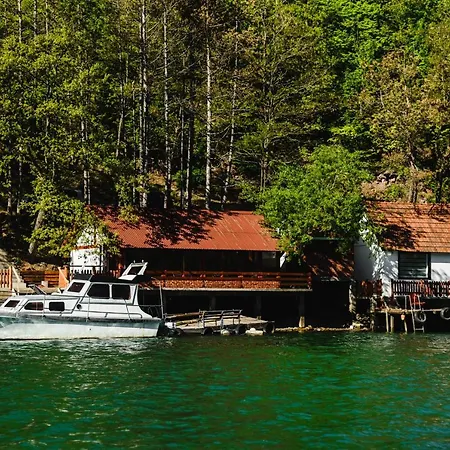Apartmani Jezero Perucac Ferienhaus Srebrenica