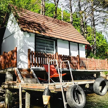 Ferienhaus Apartmani Jezero Perucac *