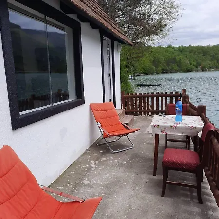Apartmani Jezero Perucac *