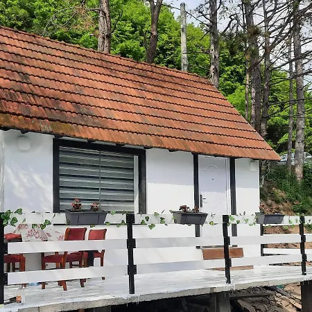 Apartmani Jezero Perucac Ferienhaus Srebrenica